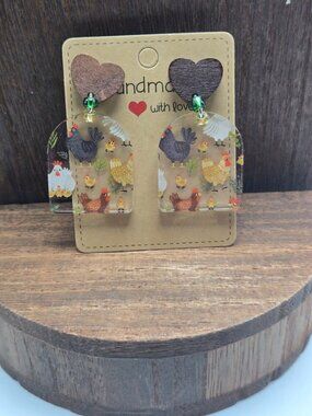 NWT Heart Farm Girl Chicken Earrings Pierced Country Wood Acrylic Glass Bead Dan